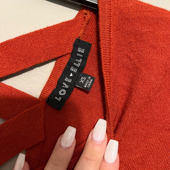 Love Ellie Orange Criss Cross Sweater - Picture 4 of 5